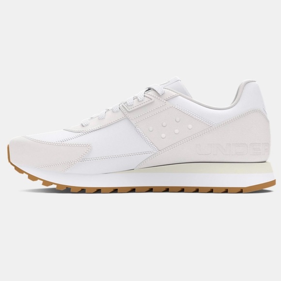 Women's Under Armour Essential Runner Shoes, Size 10 White NEW - Picture 2 of 7